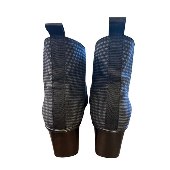 Anthropologie 8.5 Pull On Sock Boot Gray Stripe Ankle Square Toe Block Heel - Picture 8 of 9